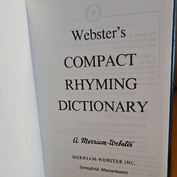 Webster's Compact Rhyming Dictionary - Picture 4 of 5